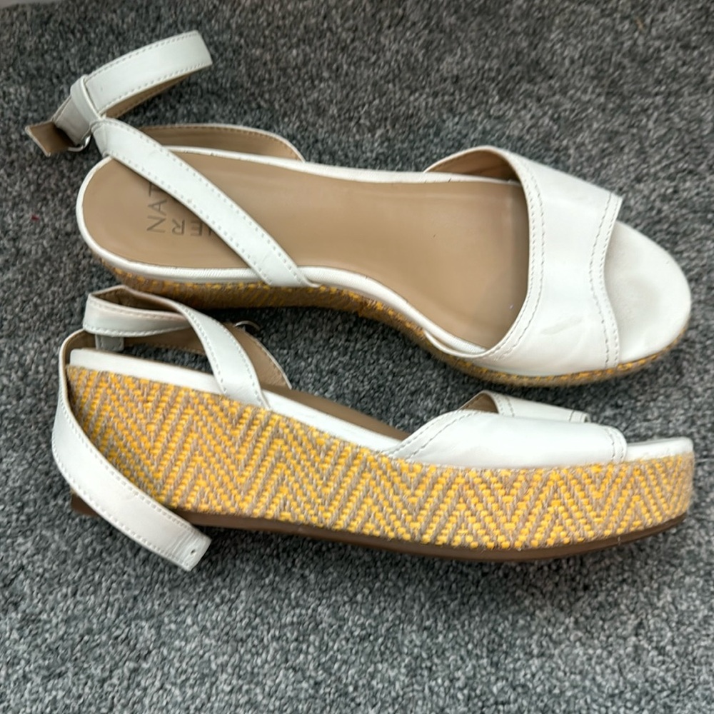 Naturalizer size 10M wedge sandals